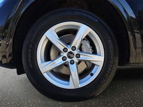 Used 2023 Audi Q5 2.0T Premium w/ Convenience Package image 37