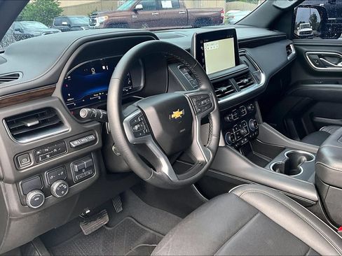 Used 2023 Chevrolet Tahoe Premier w/ Premium Package RWD image 18
