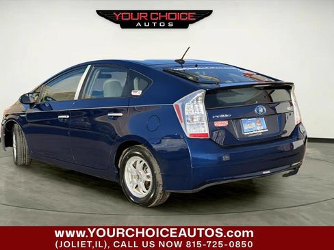 Used 2011 Toyota Prius Five image 3