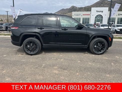 New 2026 Jeep Grand Cherokee Altitude AWD/4WD image 2