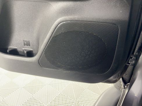 Used 2021 Toyota Tacoma SR w/ SR Convenience Package image 22