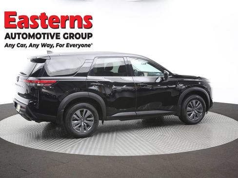 Used 2024 Nissan Pathfinder S AWD/4WD image 43