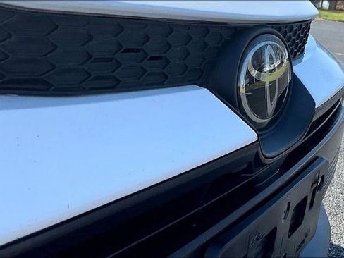 Used 2024 Toyota Corolla LE FWD image 28