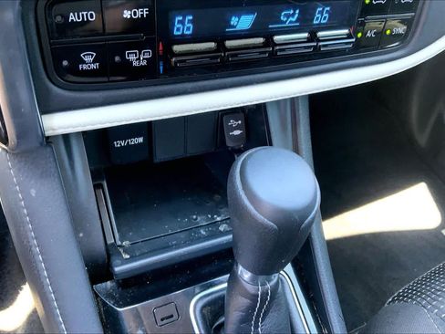 Used 2018 Toyota Corolla iM FWD image 35