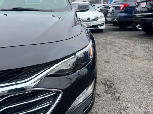 Used 2023 Chevrolet Malibu LT image 4