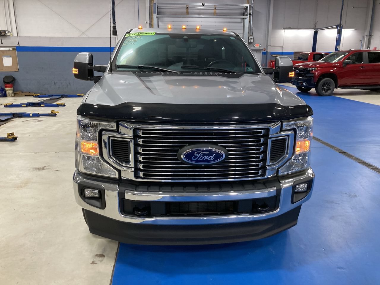 Used 2022 Ford F350 Lariat w/ Lariat Value Package AWD/4WD image 2