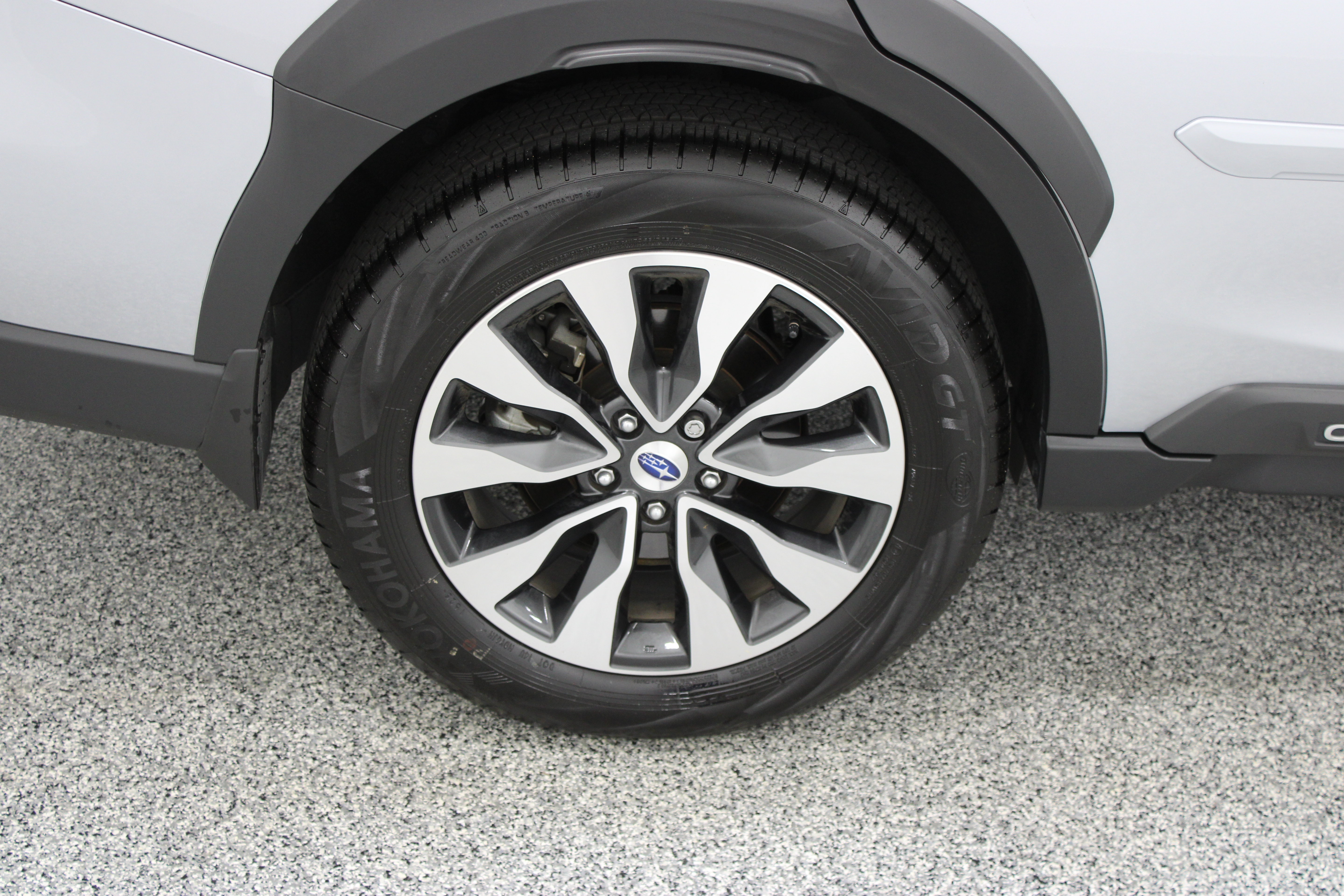 Used 2025 Subaru Outback Touring XT AWD/4WD image 6