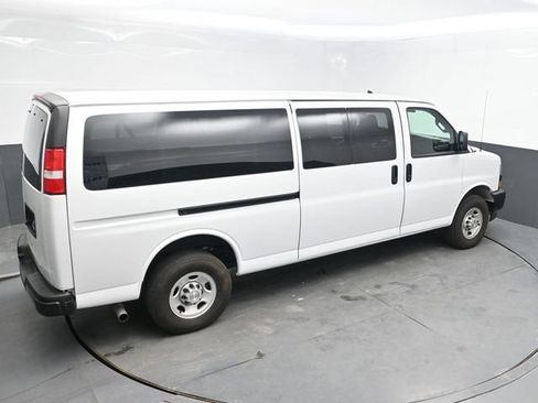 Used 2024 Chevrolet Express 3500 LS RWD image 30