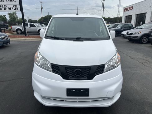 Used 2019 Nissan NV200 SV w/ Navigation Package FWD image 2