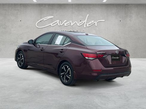 Used 2024 Nissan Sentra SV FWD image 14