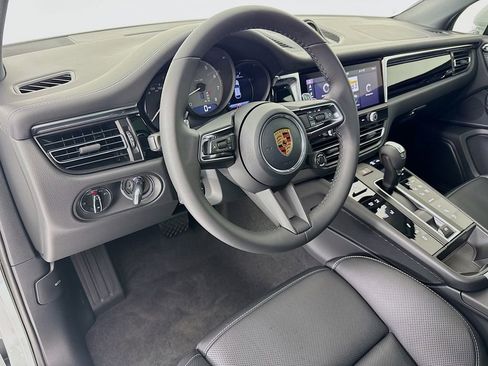 New 2026 Porsche Macan S image 4
