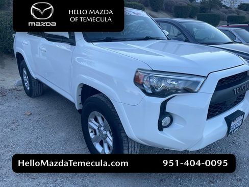 Used 2020 Toyota 4Runner SR5 AWD/4WD image 1
