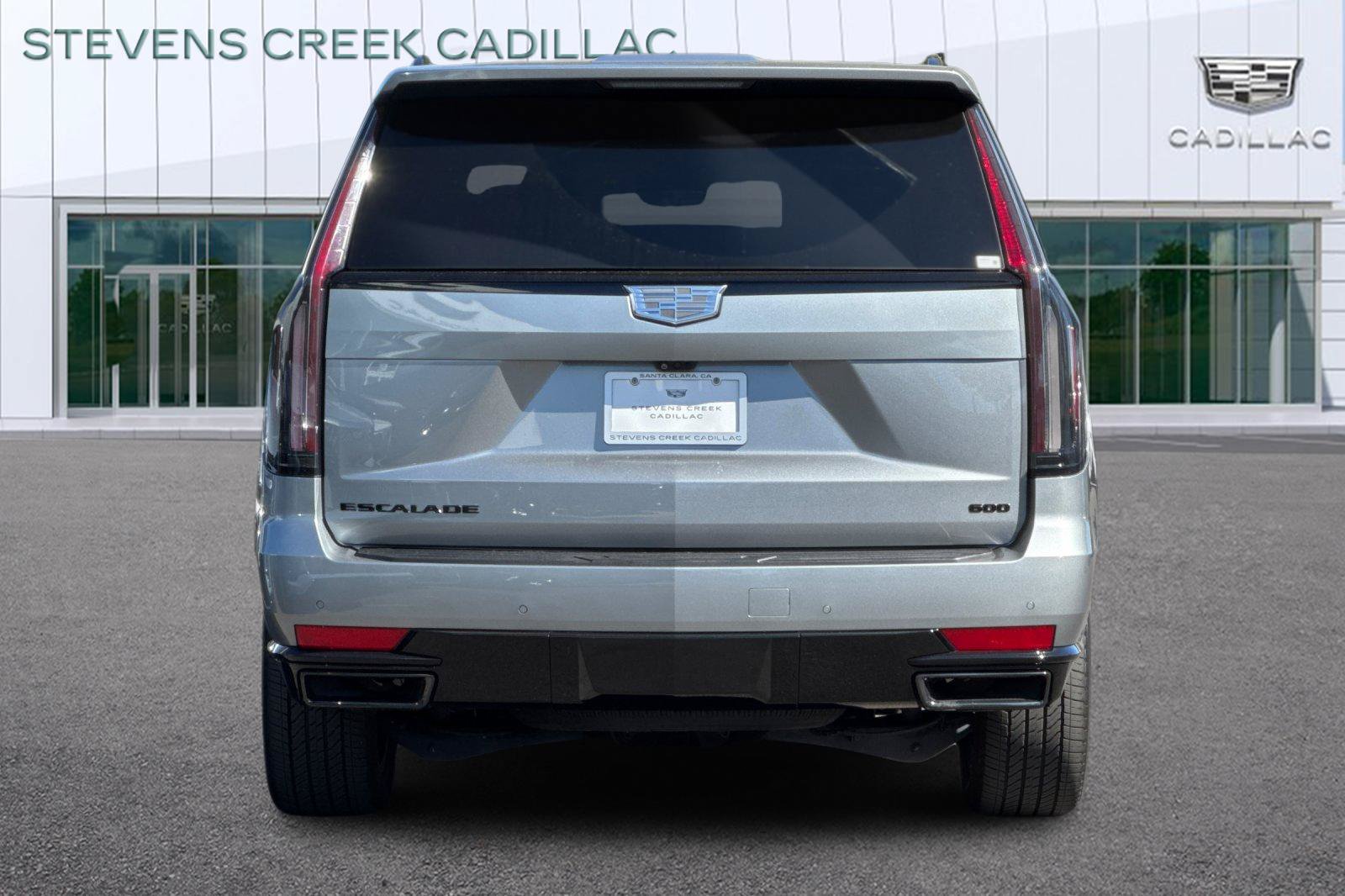 Certified 2023 Cadillac Escalade Sport Platinum w/ LPO, ONYX Package AWD/4WD image 4