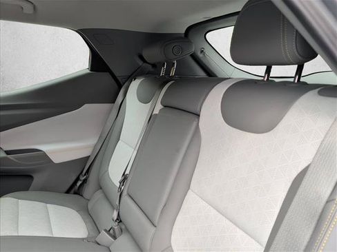 Used 2022 Chevrolet Bolt EUV Premier FWD image 20