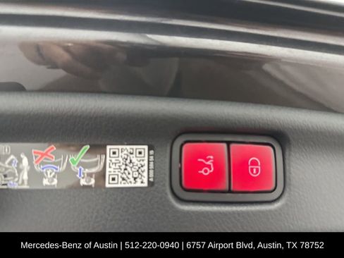 Certified 2025 Mercedes-Benz C 300 Sedan image 27