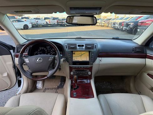 Used 2012 Lexus LS 460 image 28