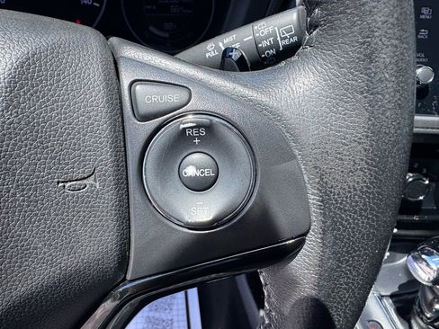 Used 2021 Honda HR-V Sport image 16