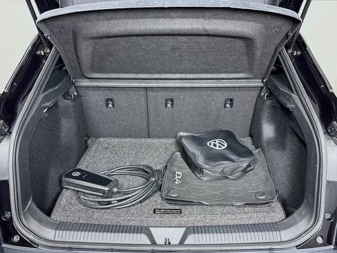 Used 2023 Volkswagen ID.4 Pro image 27