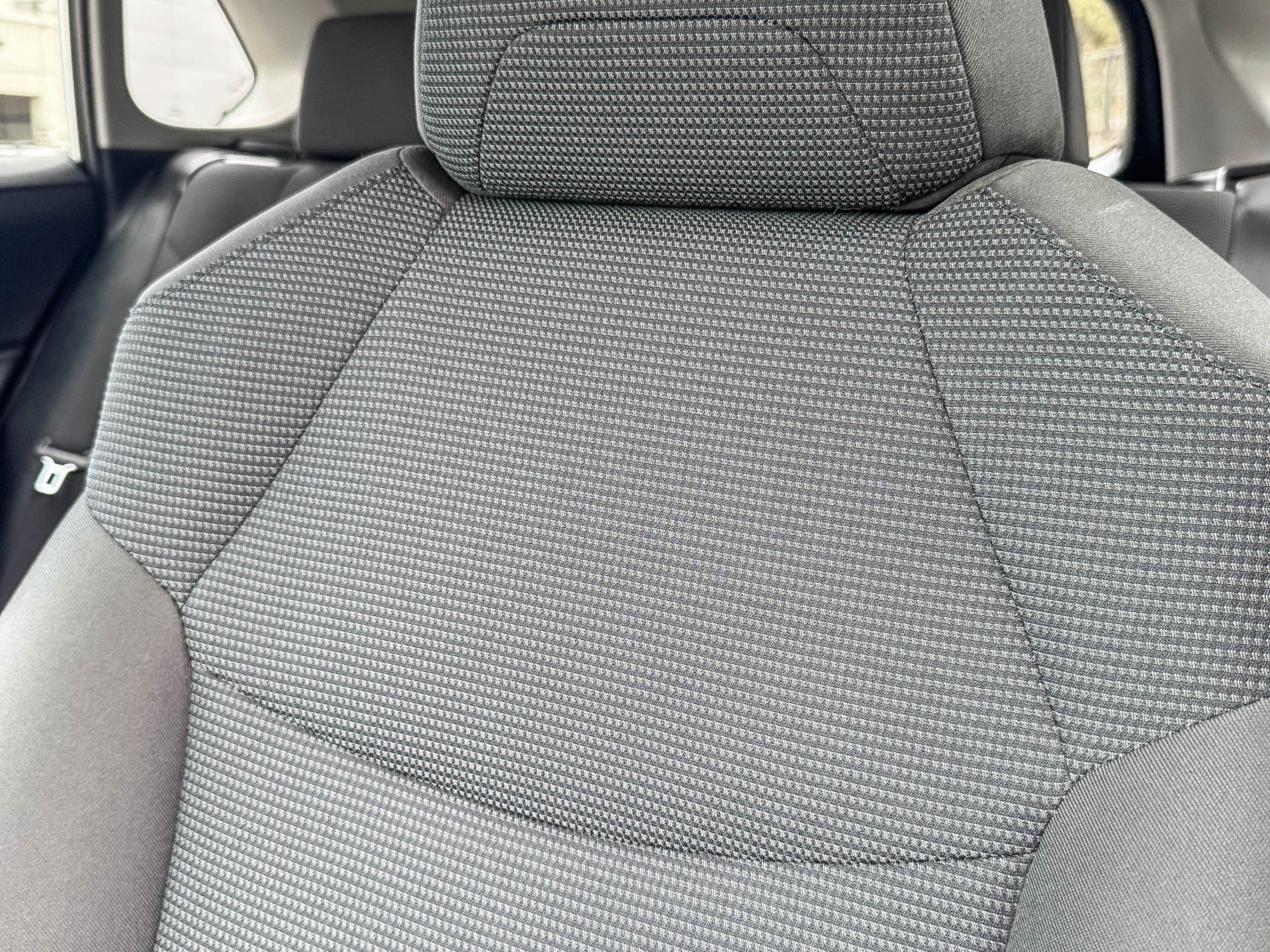 Used 2025 Toyota RAV4 LE AWD/4WD image 24