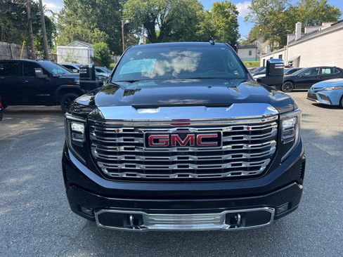 Used 2025 GMC Sierra 1500 Denali w/ Denali Reserve Package AWD/4WD image 2
