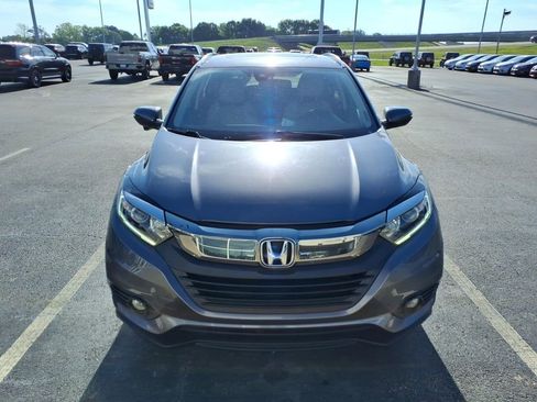 Used 2019 Honda HR-V EX-L image 2