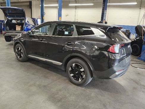 Certified 2026 Kia Sportage LX FWD image 11