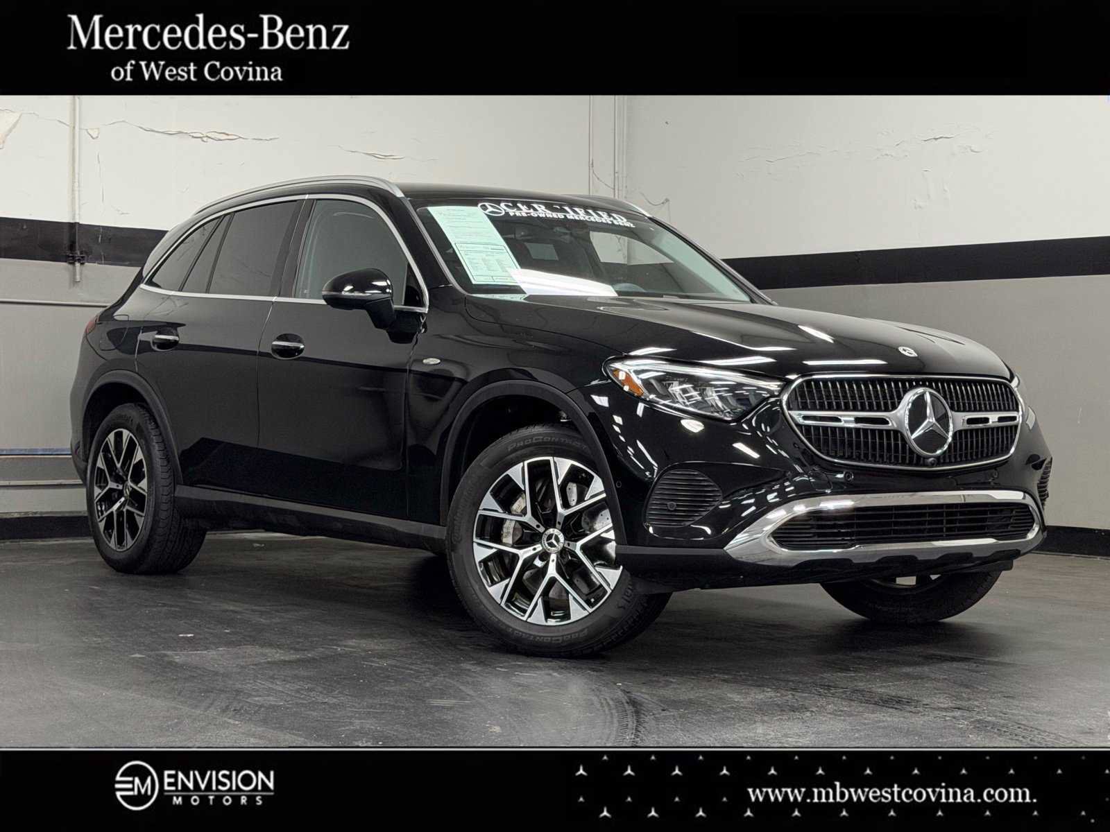 Used 2025 Mercedes-Benz GLC 350e 4MATIC image 1