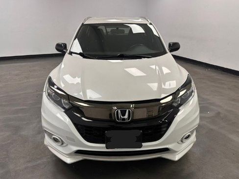 Used 2021 Honda HR-V Sport image 5
