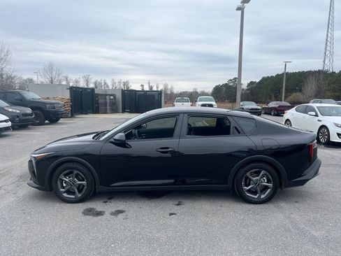 Used 2025 Kia K4 LXS image 15