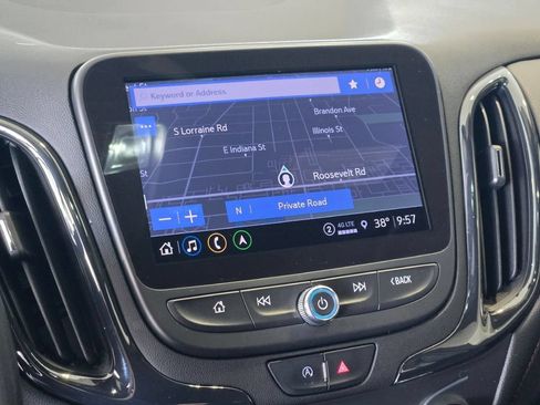 Certified 2022 Chevrolet Equinox RS w/ Infotainment Package FWD image 26