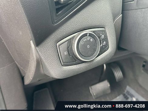 Used 2015 Ford Escape SE FWD image 18