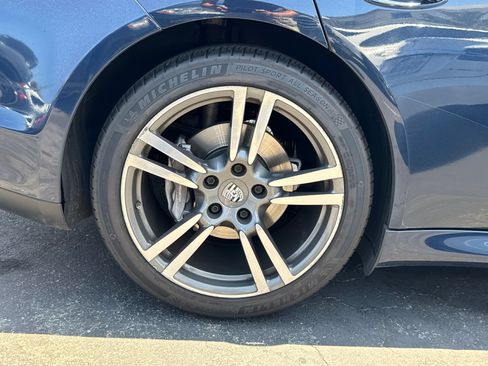 Used 2012 Porsche Panamera 4 image 4