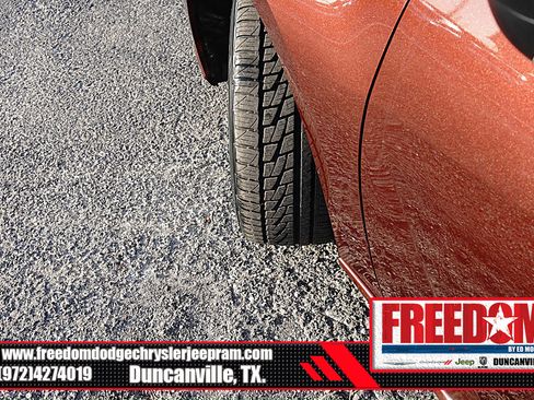 Used 2025 Nissan Altima 2.5 SV FWD image 42