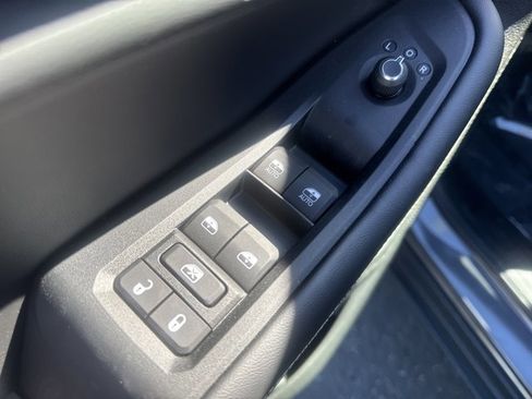 Certified 2025 Jeep Grand Cherokee Altitude image 14