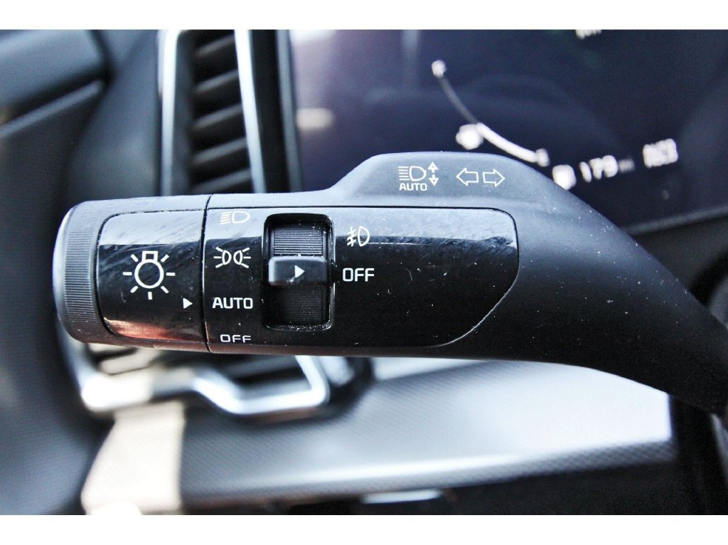 Used 2024 Kia Sportage SX FWD image 17