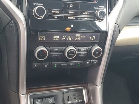 Used 2019 Subaru Ascent Touring w/ Popular Package #3 AWD/4WD image 22
