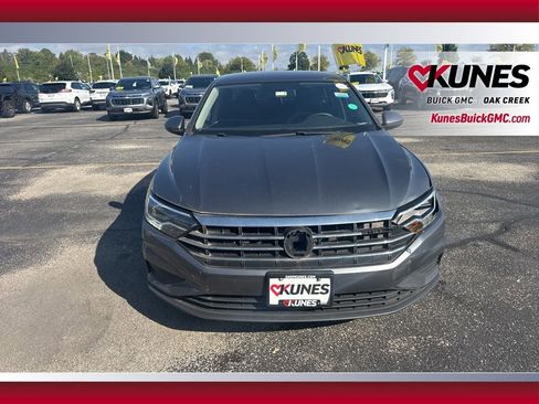Used 2019 Volkswagen Jetta S image 3