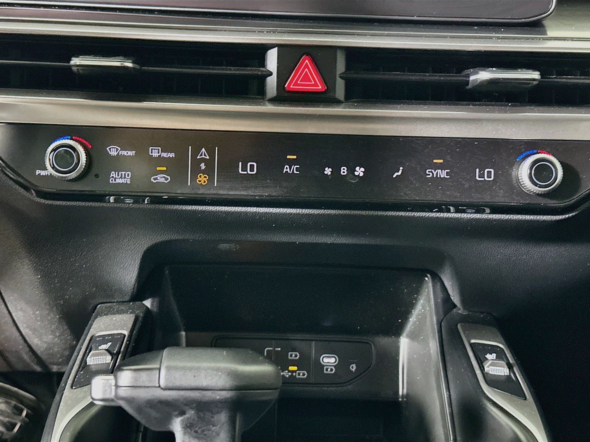 Used 2025 Kia Sorento EX FWD image 24
