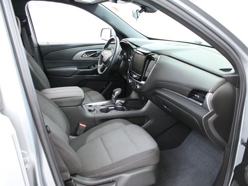 Used 2023 Chevrolet Traverse LT w/ LPO, Floor Liner Package AWD/4WD image 31