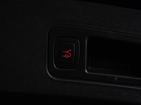 Used 2016 Tesla Model S P100D image 25