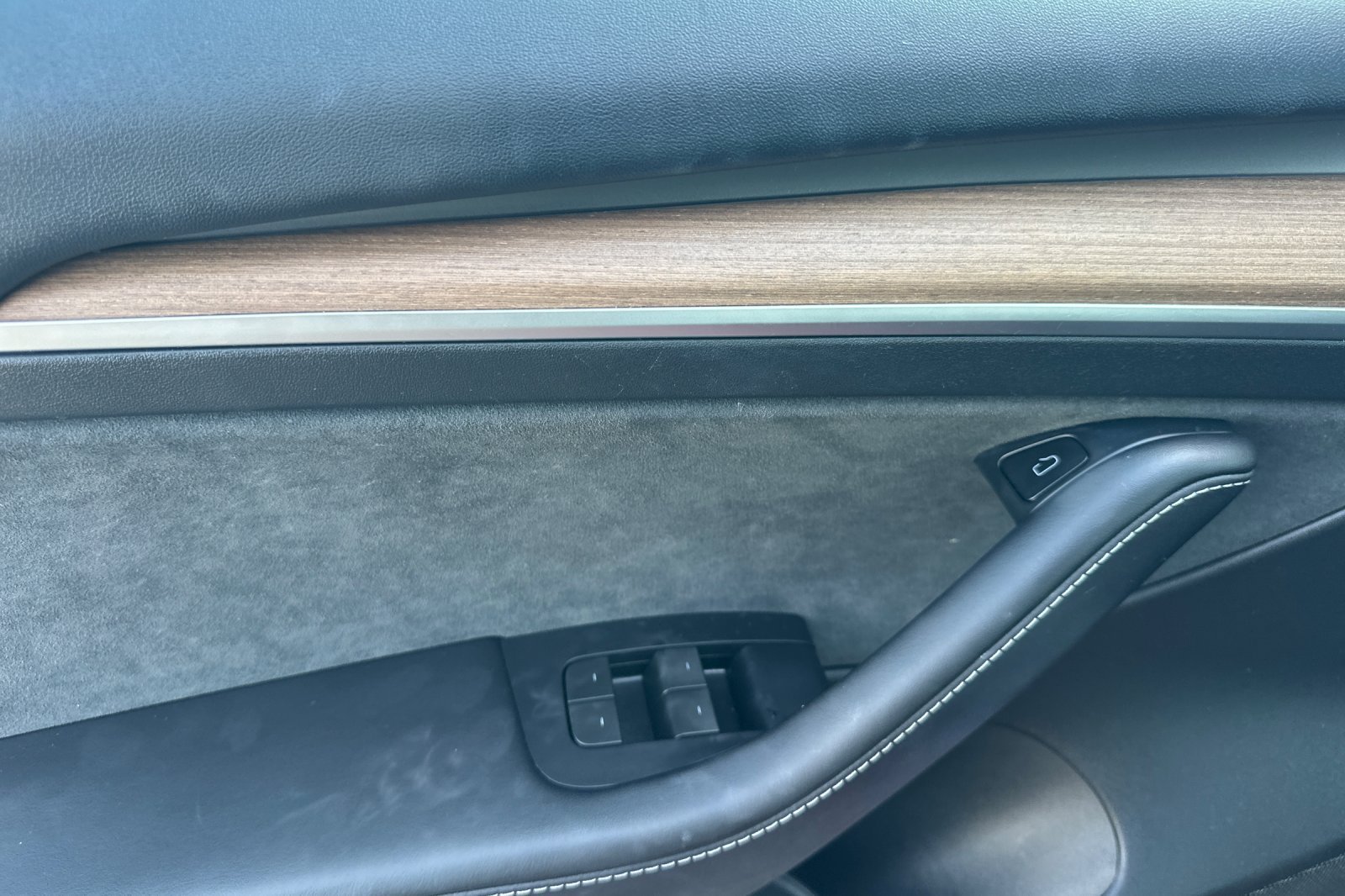 Used 2023 Tesla Model 3 Standard Range RWD image 11