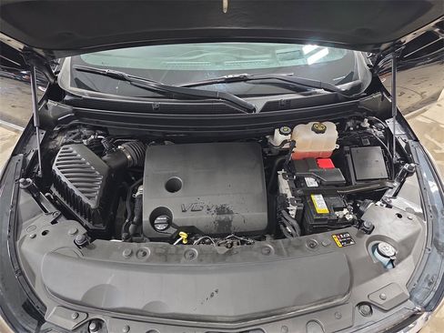 Used 2023 Buick Enclave Avenir image 32
