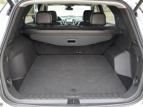 Used 2021 Chevrolet Equinox Premier image 30