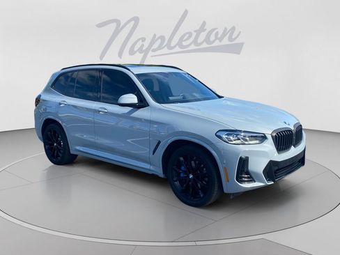 Used 2024 BMW X3 sDrive30i w/ M Sport Package RWD image 8