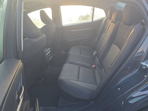 Used 2025 Toyota Camry LE FWD image 13