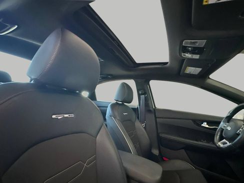 Certified 2020 Kia Forte GT-Line w/ GT-Line Premium Package FWD image 17