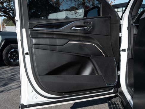 Used 2023 Cadillac Escalade V w/ LPO, ONYX Package image 14