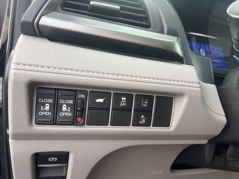 Certified 2018 Honda Odyssey EX-L image 22