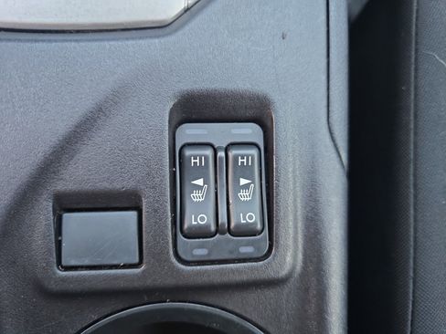 Used 2018 Subaru Impreza 2.0i Premium image 5