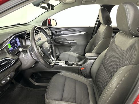 Used 2022 Chevrolet Bolt EUV LT w/ Comfort Package image 56